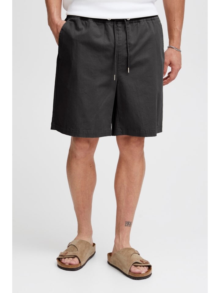 Тканевые шорты !SOLID, цвет chinoshorts in
Тканевые шорты !SOLID, цвет chinoshorts in