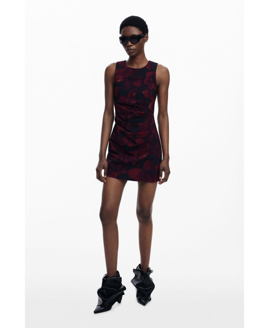 Женское платье-сарафан с драпировкой Desigual, Dark red
Женское платье-сарафан с драпировкой Desigual, Dark red