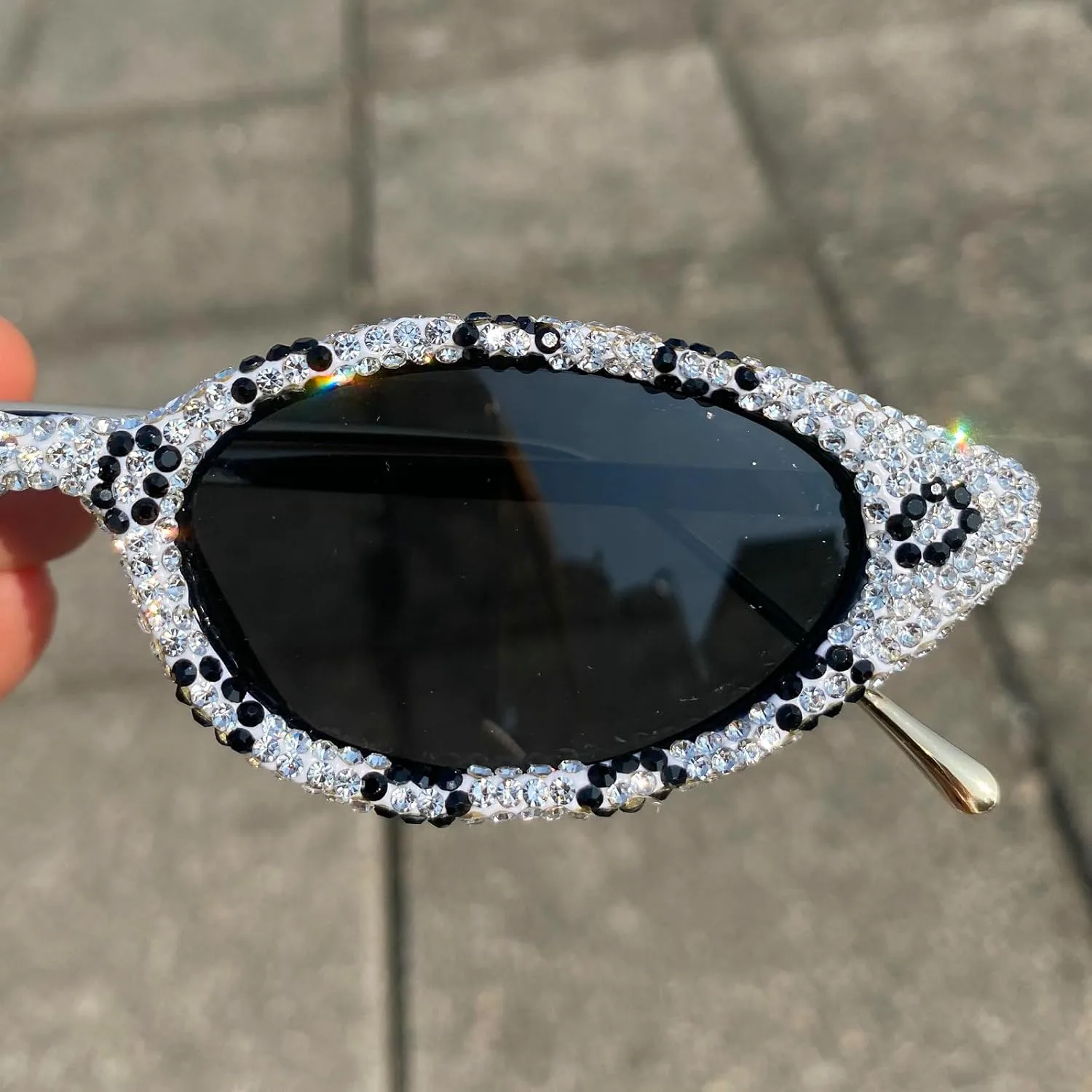 Женские модные солнцезащитные очки «кошачий глаз» с бриллиантами, маленькая оправа, хрустальные стразы, стильные очки для вечеринок и рейвов mincl, 2pcs-white&leopard
Женские модные солнцезащитные очки «кошачий глаз» с бриллиантами, маленькая оправа, хрустальные стразы, стильные очки для вечеринок и рейвов mincl, 2pcs-white&leopard