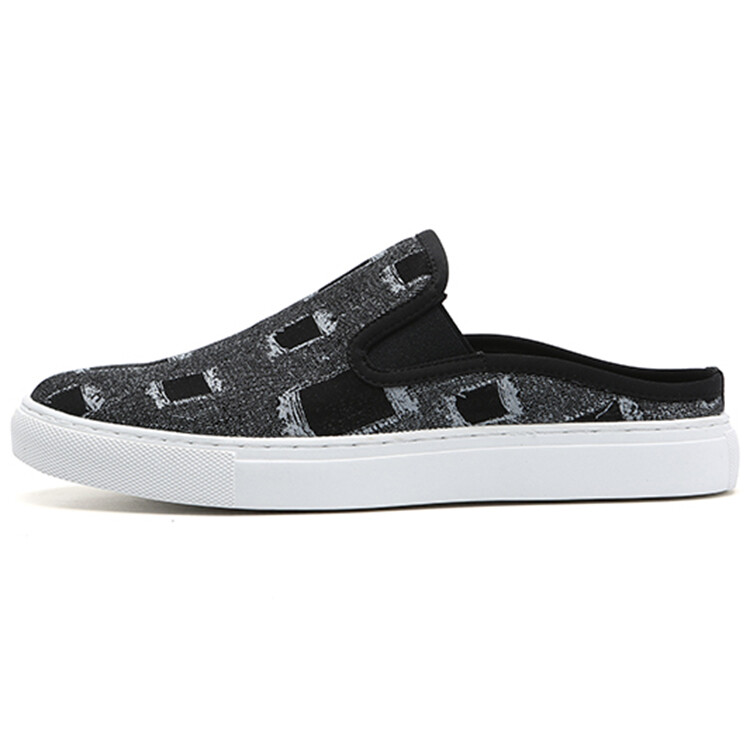 Сабо с закрытым носком для мужчин Yedani, черный
Сабо с закрытым носком для мужчин Yedani, черный