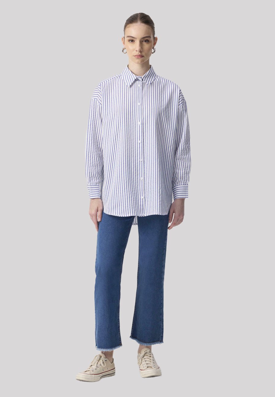 Блуза Touché Privé STRIPED, Navy Blue/Dark Blue
Блуза Touché Privé STRIPED, Navy Blue/Dark Blue