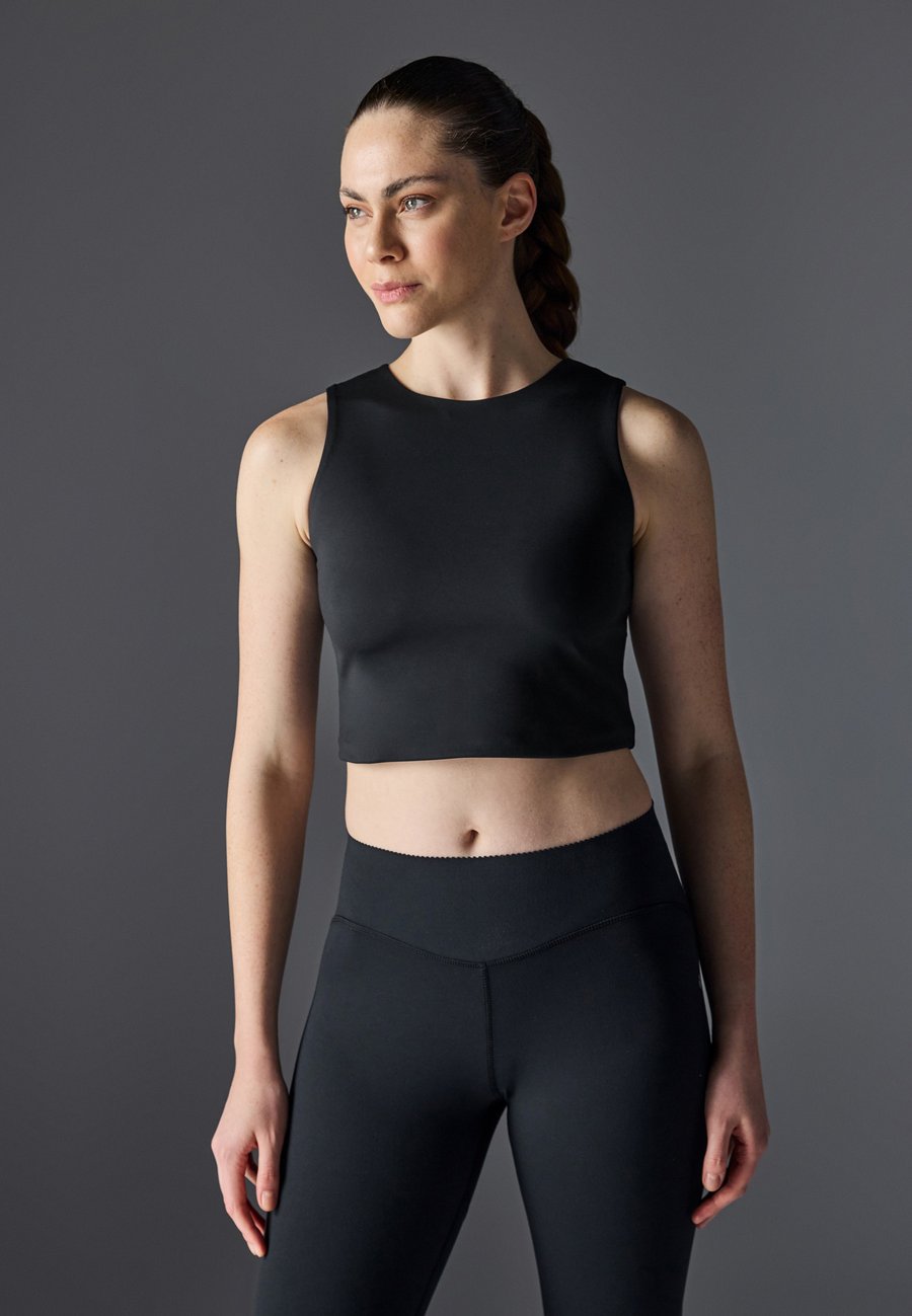 Бюстгальтер Even&Odd active CROPPED SPORTS VEST WITH BUILT-IN BRA PADDING, Black
Бюстгальтер Even&Odd active CROPPED SPORTS VEST WITH BUILT-IN BRA PADDING, Black