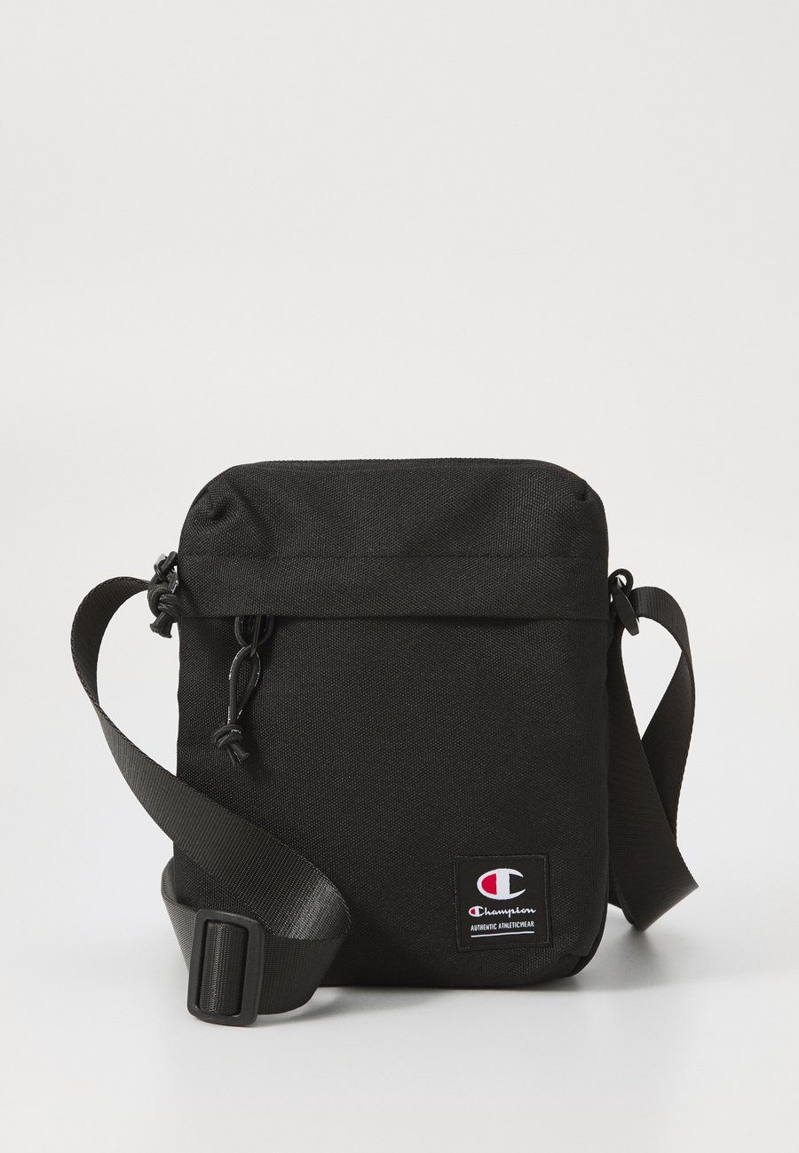 Сумка кросс-боди Champion LIFESTYLE SMALL SHOULDER BAG UNISEX, Black
Сумка кросс-боди Champion LIFESTYLE SMALL SHOULDER BAG UNISEX, Black