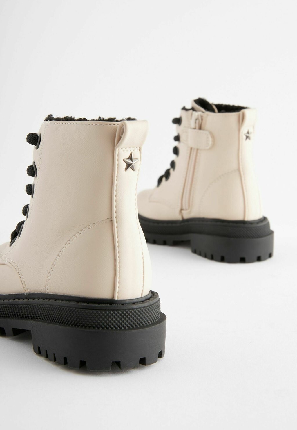 Первая обувь для ходьбы CHUNKY Next, бежевый
Первая обувь для ходьбы CHUNKY Next, бежевый