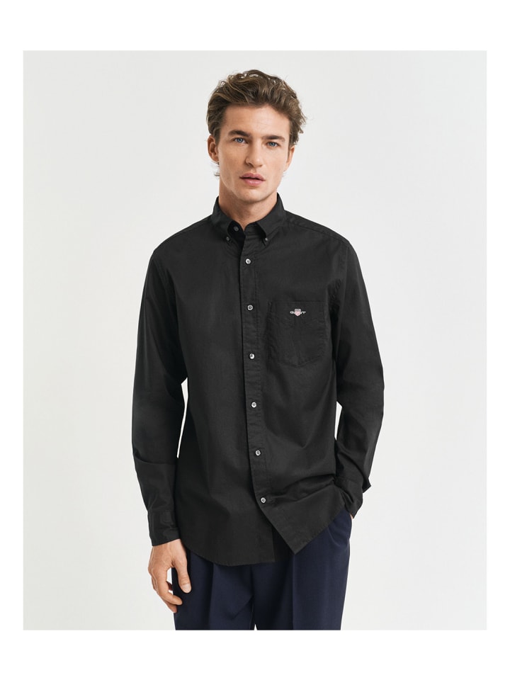 Черная рубашка Gant
Черная рубашка Gant