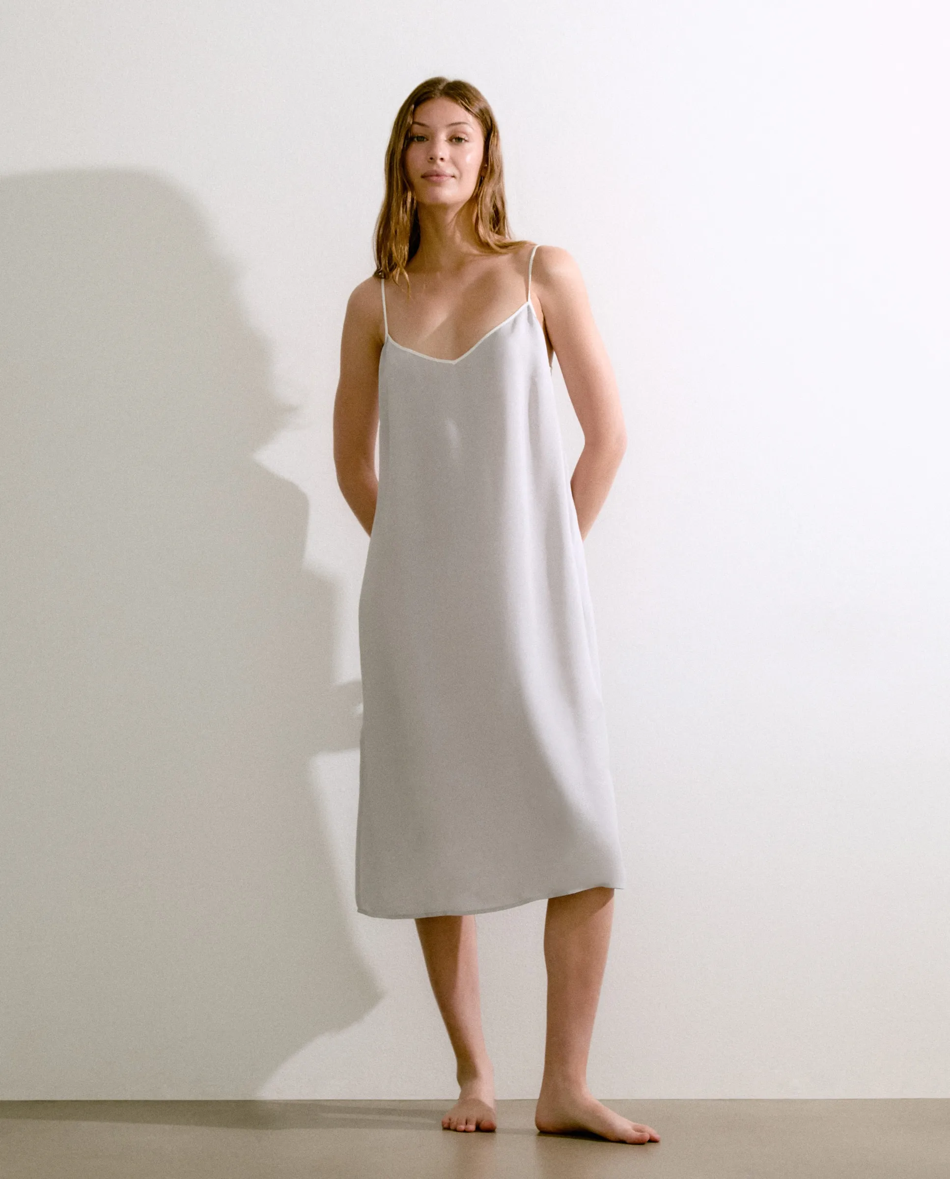 Женская ночная сорочка на бретелях Énfasis, светло-серый
Женская ночная сорочка на бретелях Énfasis, светло-серый