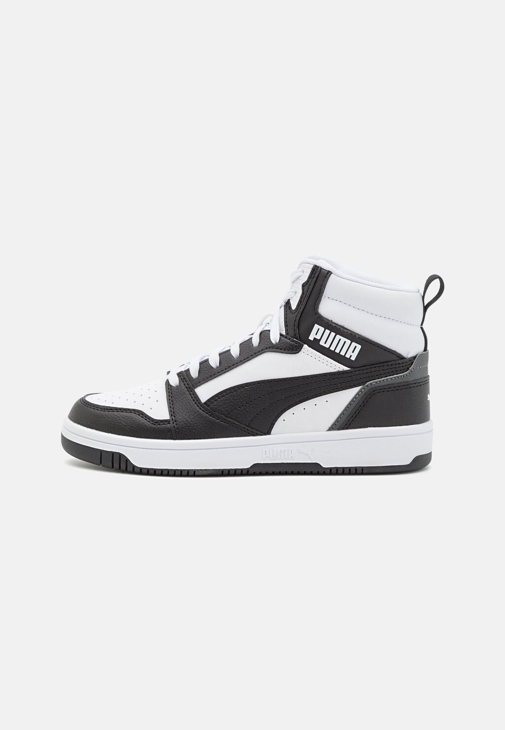 Кроссовки высокие REBOUND V6 MID JR UNISEX Puma, цвет white/black/shadow gray
Кроссовки высокие REBOUND V6 MID JR UNISEX Puma, цвет white/black/shadow gray