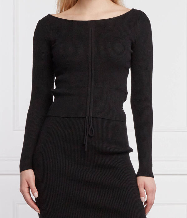 Блузка женская Guess Jeans с открытыми плечами, черный
Блузка женская Guess Jeans с открытыми плечами, черный