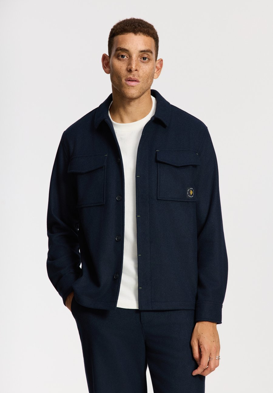 Куртка Shiwi Summer jacket, Blue Dark Navy/Dark Blue
Куртка Shiwi Summer jacket, Blue Dark Navy/Dark Blue