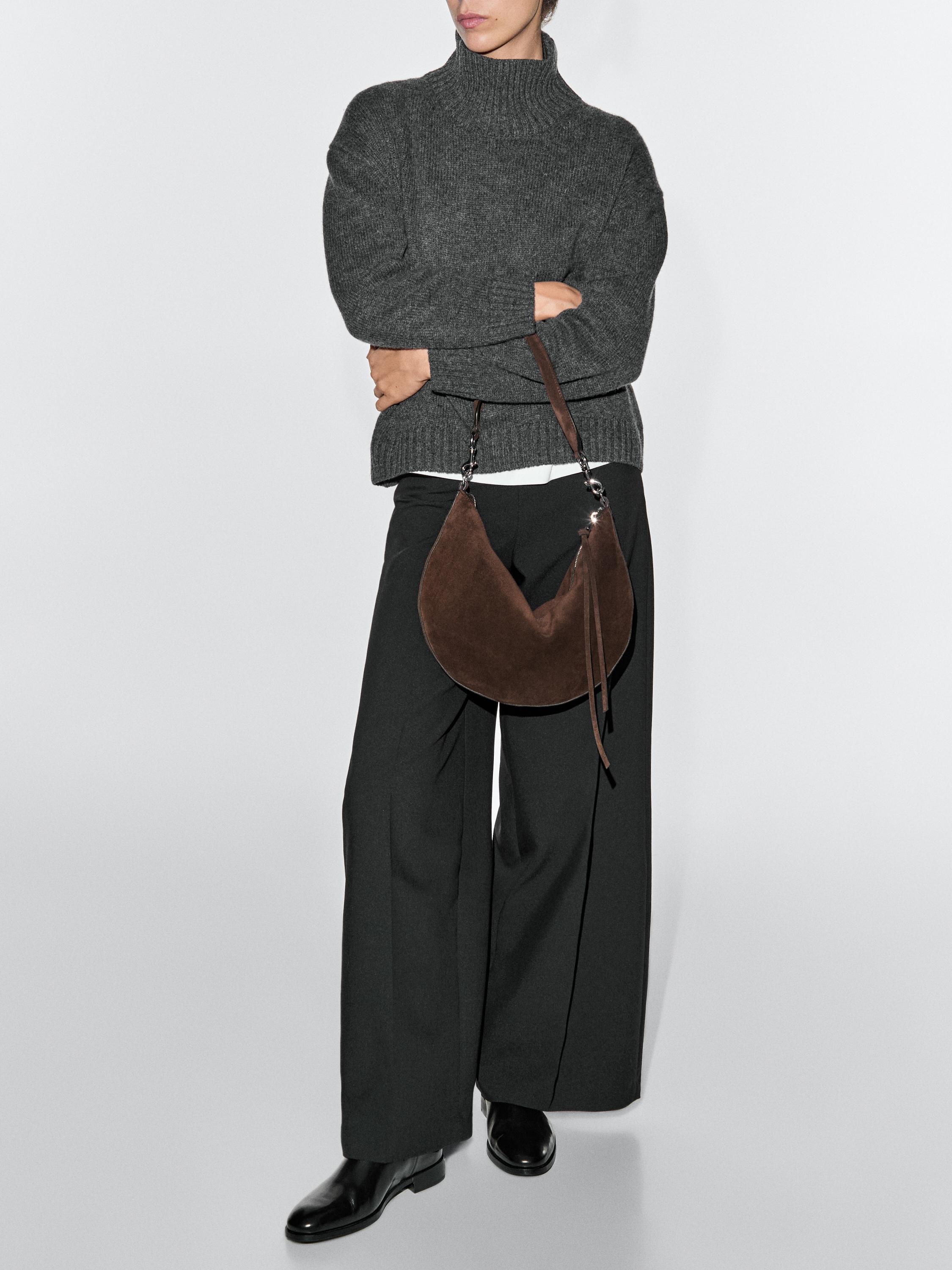 Сумка-полумесяц из спилковой кожи Massimo Dutti, mink
Сумка-полумесяц из спилковой кожи Massimo Dutti, mink