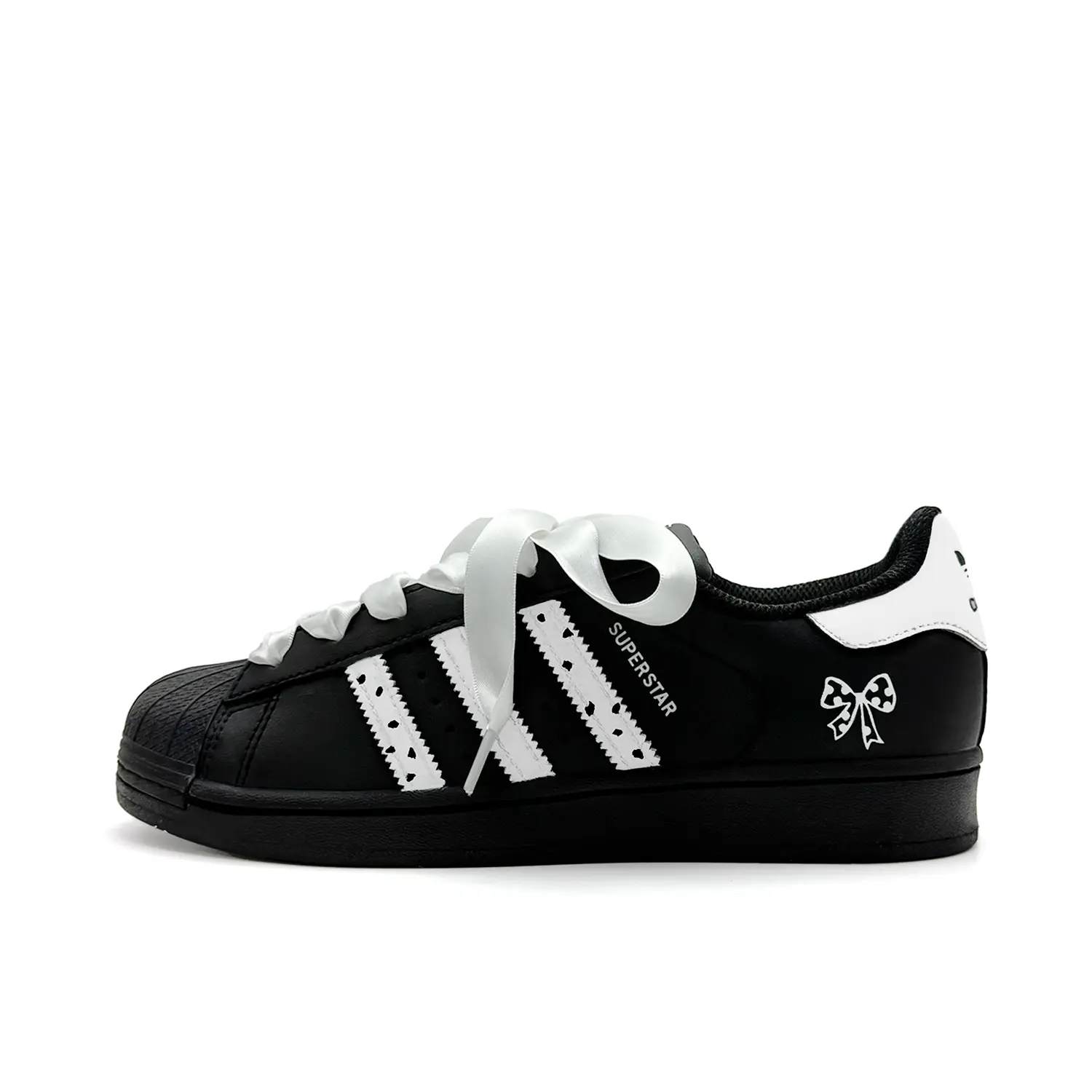 Adidas Originals Superstar 2 устойчивые к истиранию низкие детские скейтбординг кроссовки black white для подростков
Adidas Originals Superstar 2 устойчивые к истиранию низкие детские скейтбординг кроссовки black white для подростков