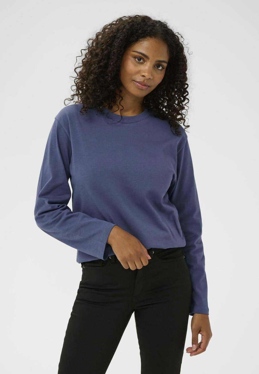 Топ Kaffe KAelena T-Shirt, Crown Blue/Blue Denim
Топ Kaffe KAelena T-Shirt, Crown Blue/Blue Denim