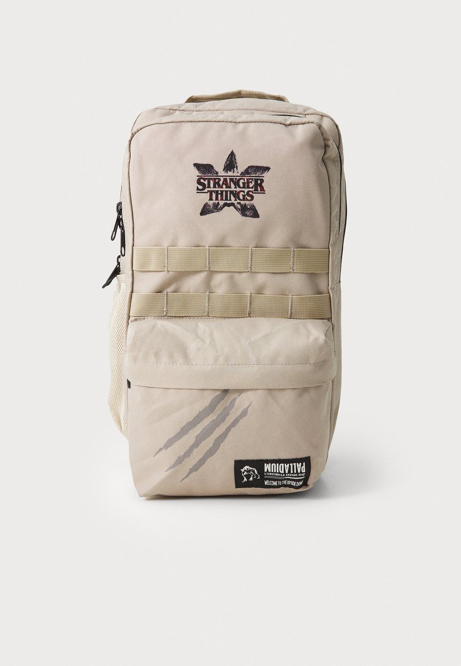 Рюкзак Palladium DOMEDOG BACKPACK UNISEX, Beige
Рюкзак Palladium DOMEDOG BACKPACK UNISEX, Beige