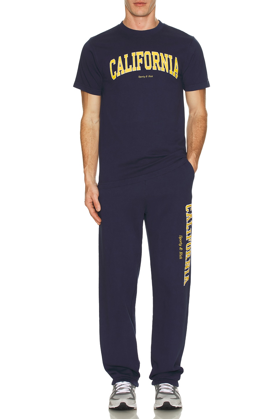 Калифорнийские спортивные штаны Sporty & Rich, Navy
Калифорнийские спортивные штаны Sporty & Rich, Navy