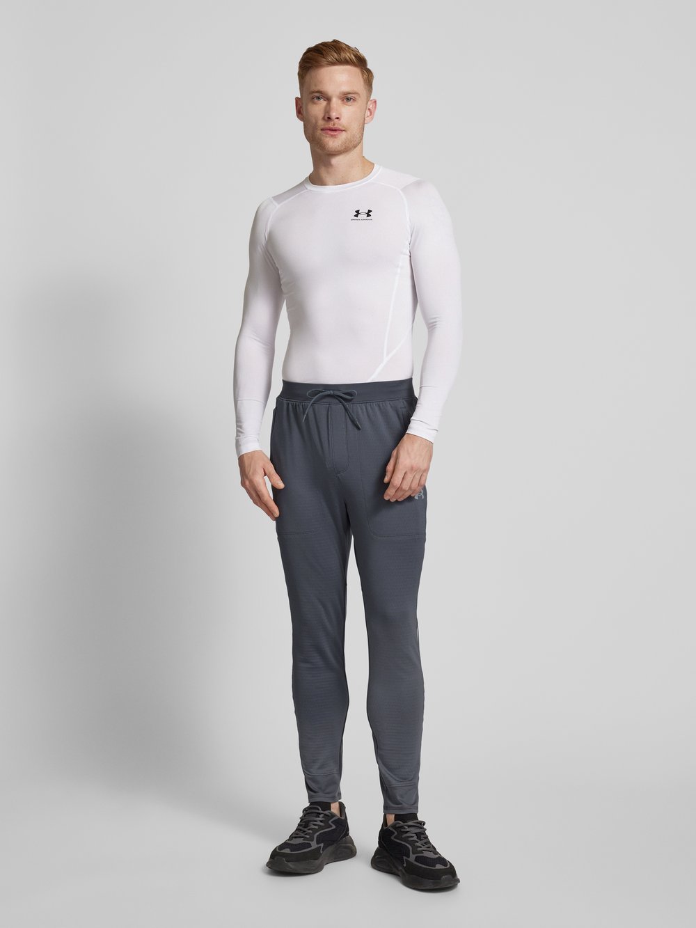 Спортивные брюки прямого кроя с карманами на молнии, модель «Vanish» Under Armour, антрацит
Спортивные брюки прямого кроя с карманами на молнии, модель «Vanish» Under Armour, антрацит