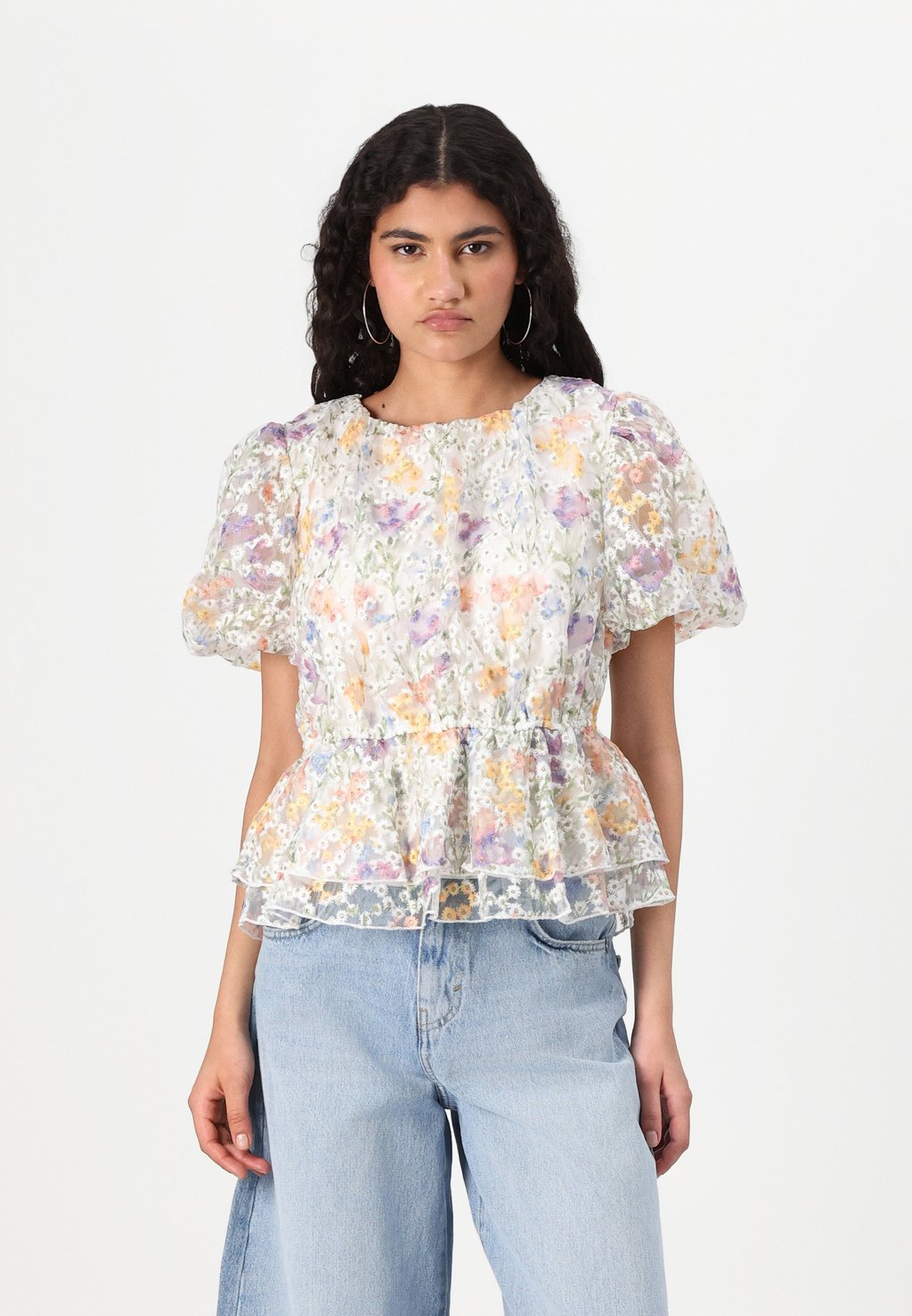 Блуза LEANNA YAS, белый
Блуза LEANNA YAS, белый