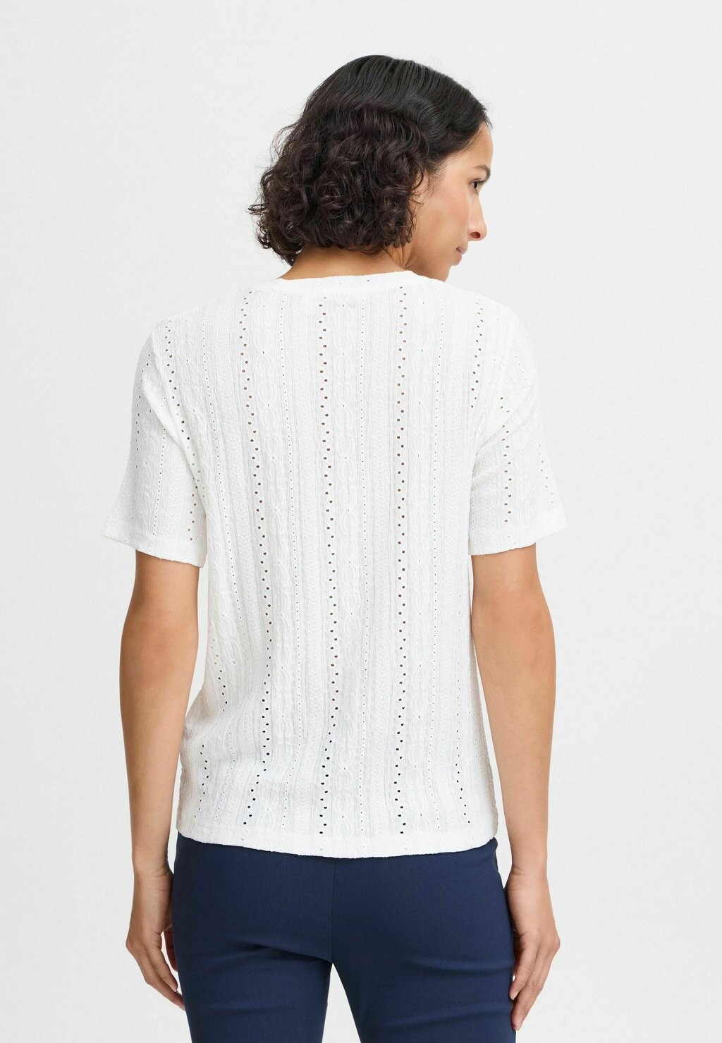 Базовая футболка RASMINE b.young, белый
Базовая футболка RASMINE b.young, белый