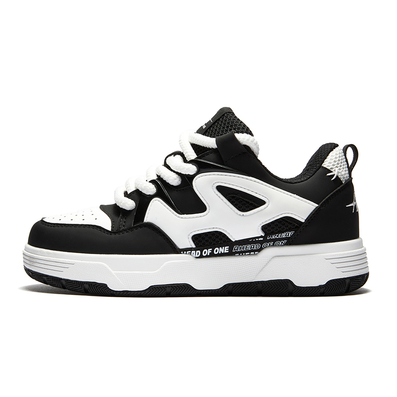 A1 Низкие пухлые скейтерские кроссовки унисекс черно-белые, цвет Black White
A1 Низкие пухлые скейтерские кроссовки унисекс черно-белые, цвет Black White