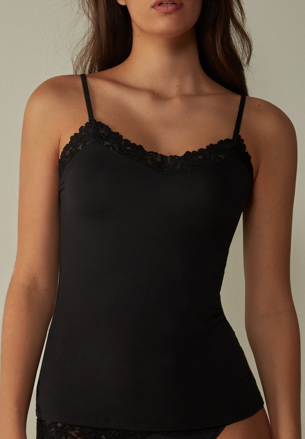 Майка PRETTY FLOWERS Intimissimi, черный
Майка PRETTY FLOWERS Intimissimi, черный