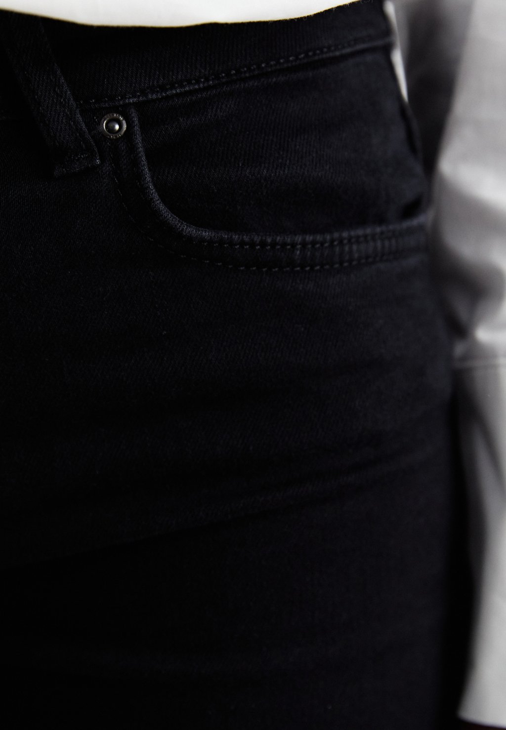 Джинсы прямого кроя ONLBLUSH MID ONLY, черный деним
Джинсы прямого кроя ONLBLUSH MID ONLY, черный деним