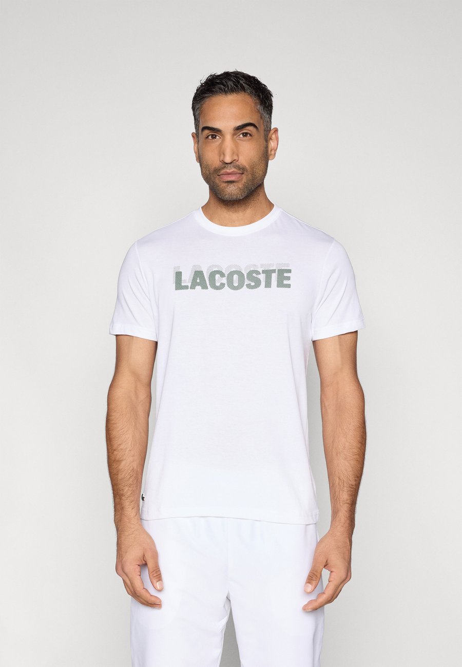 Футболка Lacoste Sport DOUBLE, White/Green/White, Белый, Футболка Lacoste Sport DOUBLE, White/Green/White
Футболка Lacoste Sport DOUBLE, White/Green/White, Белый, Футболка Lacoste Sport DOUBLE, White/Green/White