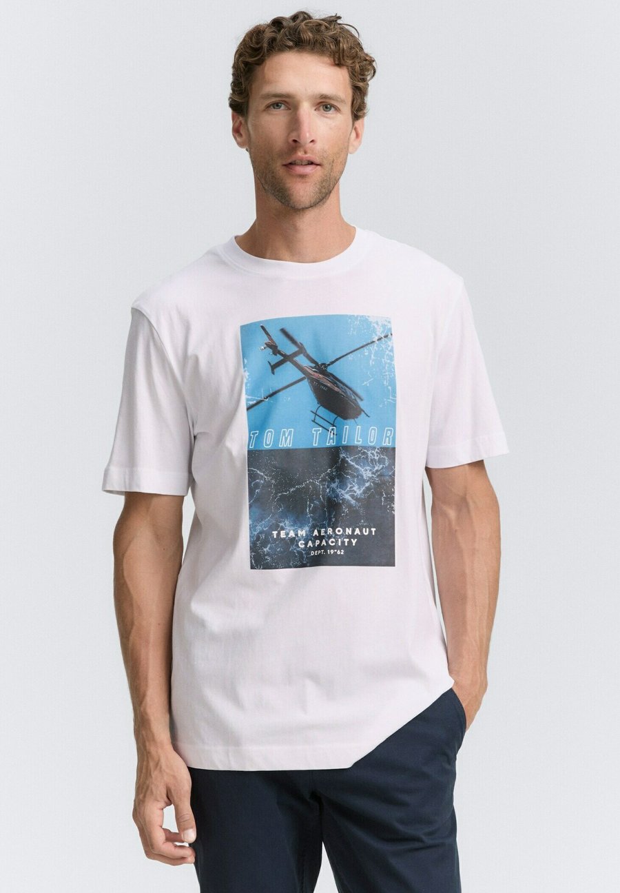 Футболка TOM TAILOR MIT FOTOPRINT, White, Белый, Футболка TOM TAILOR MIT FOTOPRINT, White
Футболка TOM TAILOR MIT FOTOPRINT, White, Белый, Футболка TOM TAILOR MIT FOTOPRINT, White