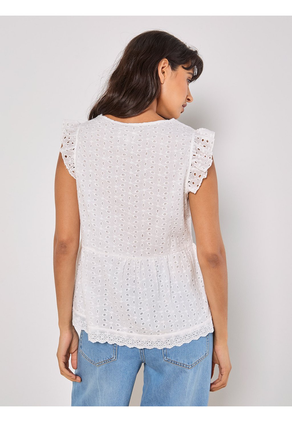 Блуза BRODERIE RUFFLE SHOULDER Apricot, белый
Блуза BRODERIE RUFFLE SHOULDER Apricot, белый