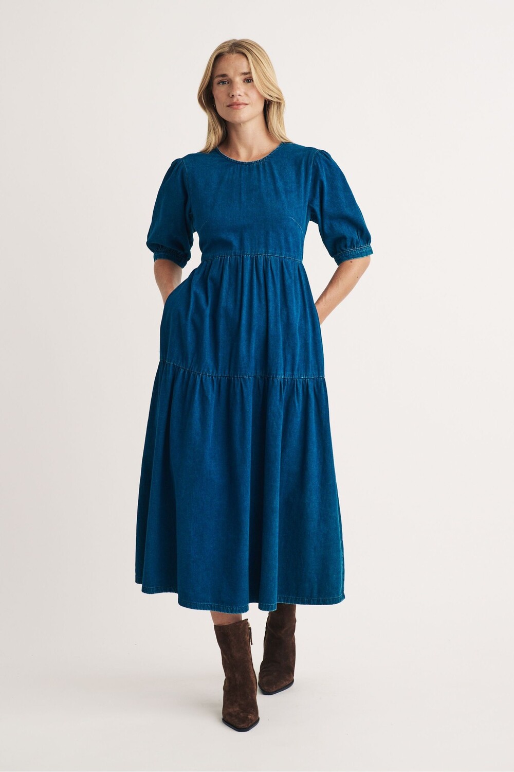 Платье миди Nobodys child из денима Rochelle, 100% органический хлопок Nobody'S Child, синий
Платье миди Nobodys child из денима Rochelle, 100% органический хлопок Nobody'S Child, синий