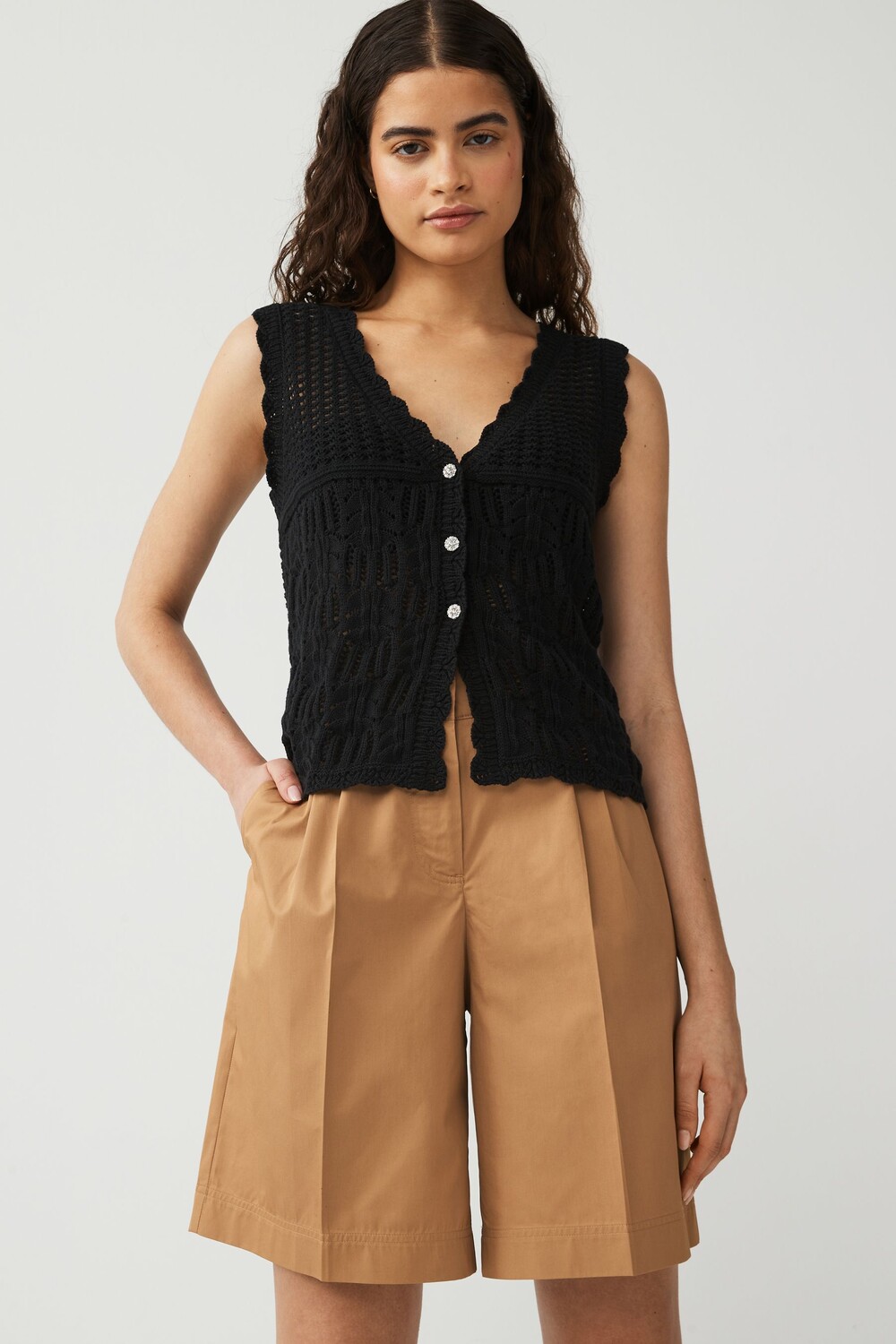 Шорты-Бермуды длиной до колена Next, коричневый
Шорты-Бермуды длиной до колена Next, коричневый