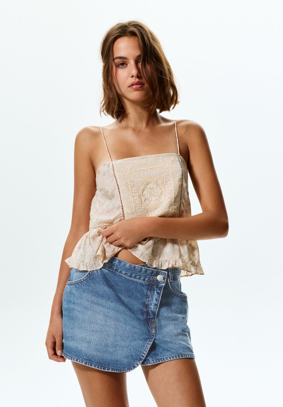 Юбка PULL&BEAR Wrap skirt, Blue Denim
Юбка PULL&BEAR Wrap skirt, Blue Denim