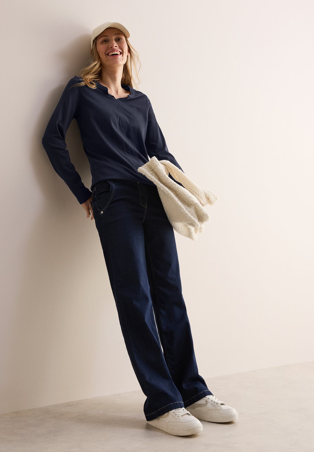 Топ с длинными рукавами Cecil, синий
Топ с длинными рукавами Cecil, синий