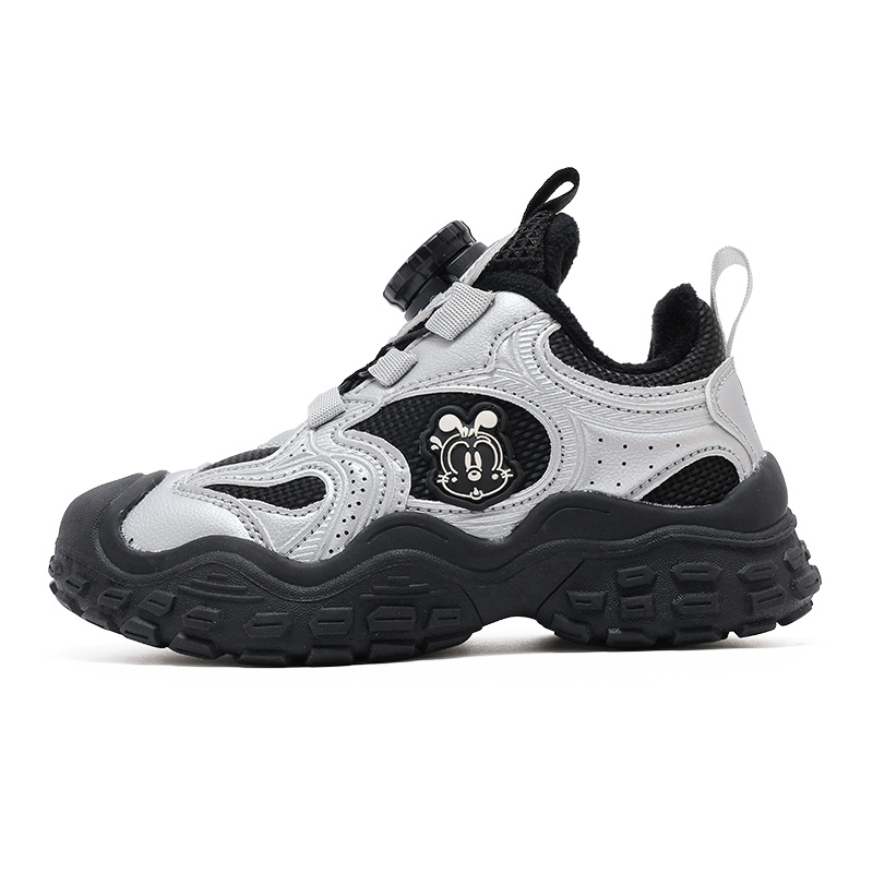 Детская термообувь для повседневной жизни BOBDOG, черный/серебряный
Детская термообувь для повседневной жизни BOBDOG, черный/серебряный