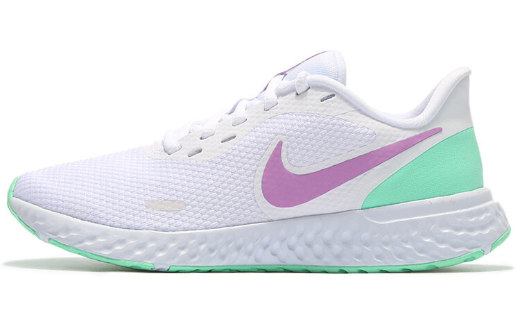 Женские беговые кроссовки Nike Revolution 5 Series
Женские беговые кроссовки Nike Revolution 5 Series