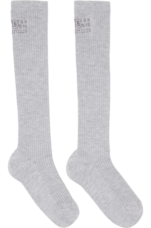 Mm6 Maison Margiela Серые носки до колен
Mm6 Maison Margiela Серые носки до колен