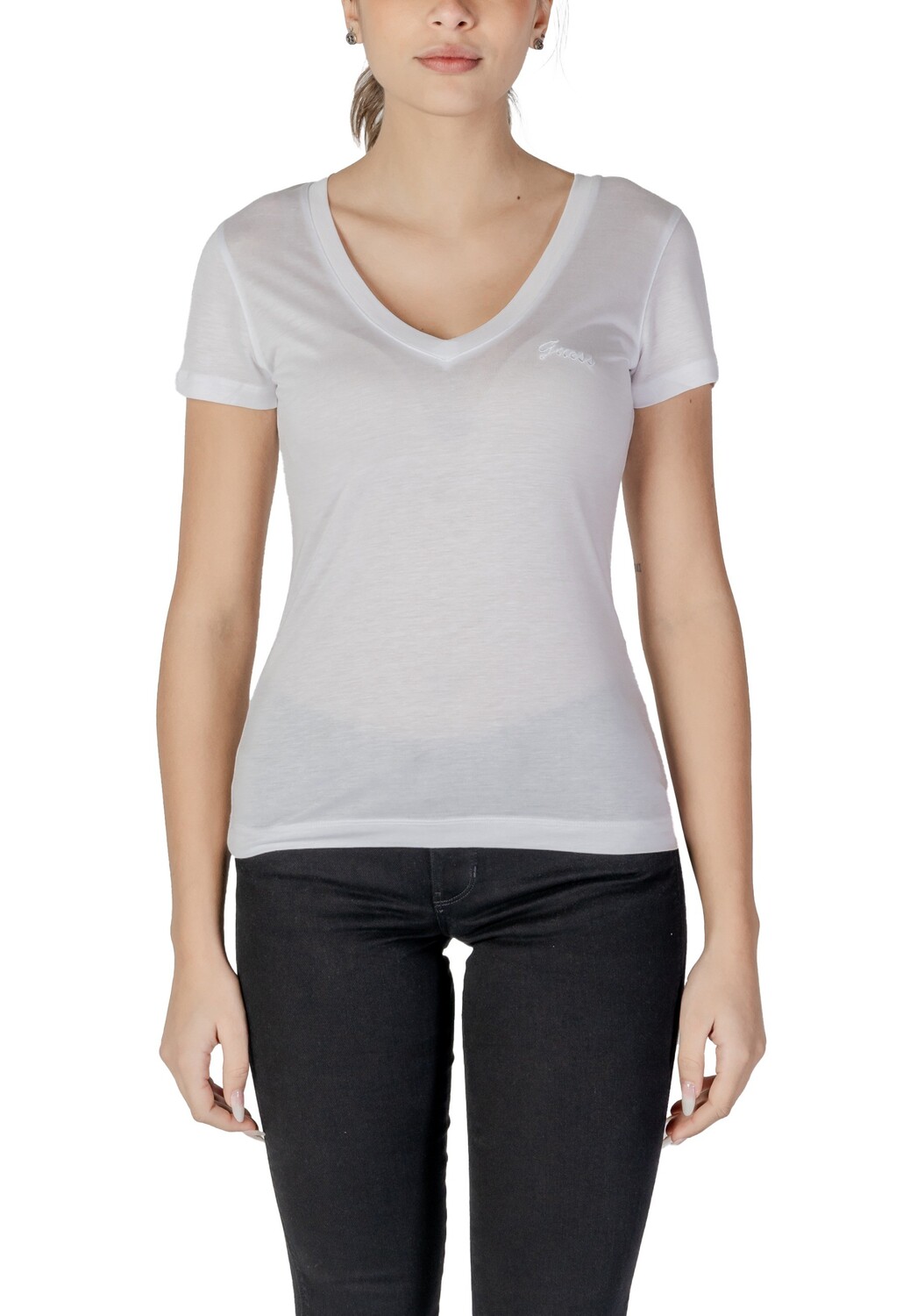 Футболка женская GUESS с V-образным вырезом, белый
Футболка женская GUESS с V-образным вырезом, белый