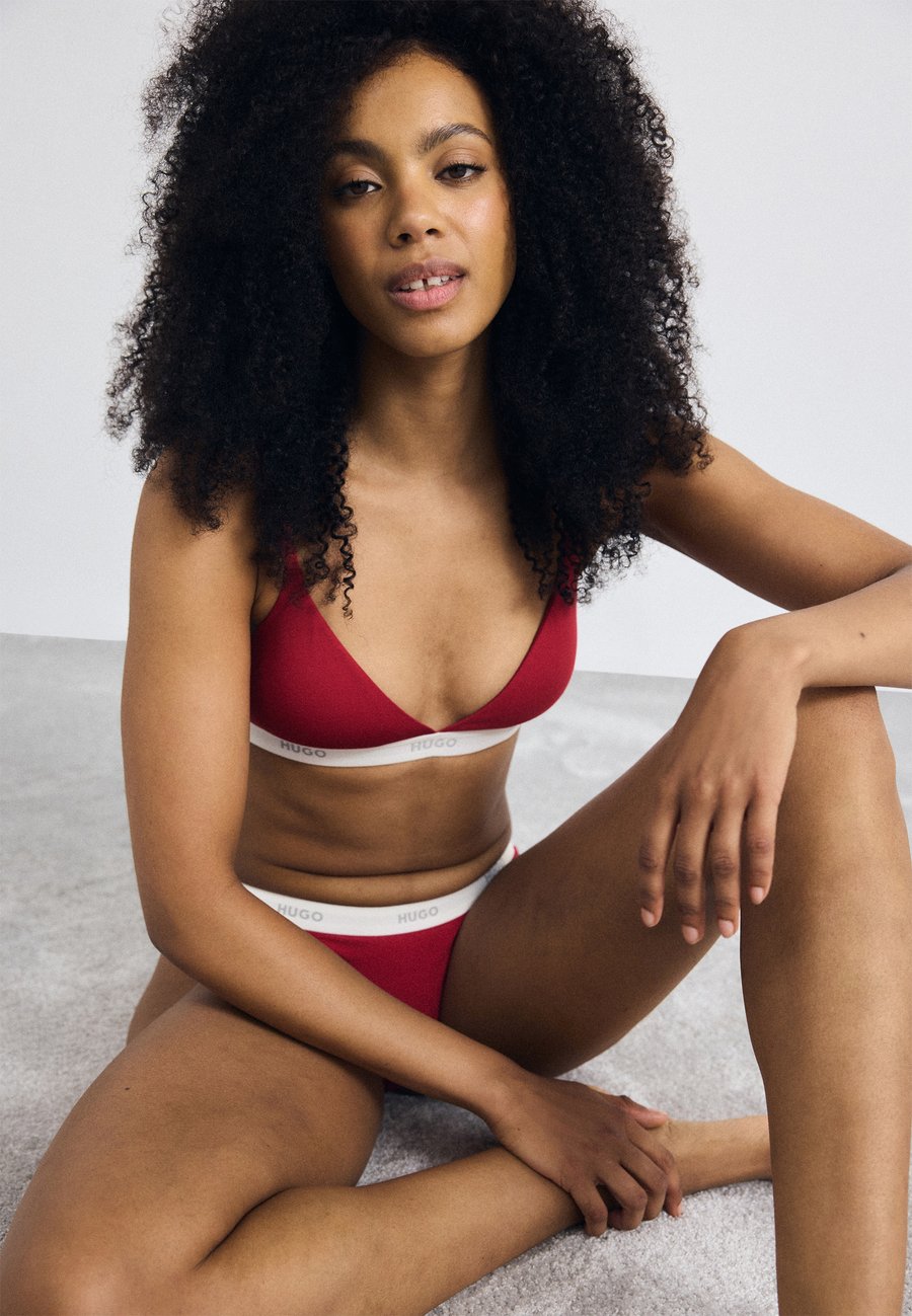 Трусы HUGO THONG, Medium Red/Dark Red
Трусы HUGO THONG, Medium Red/Dark Red