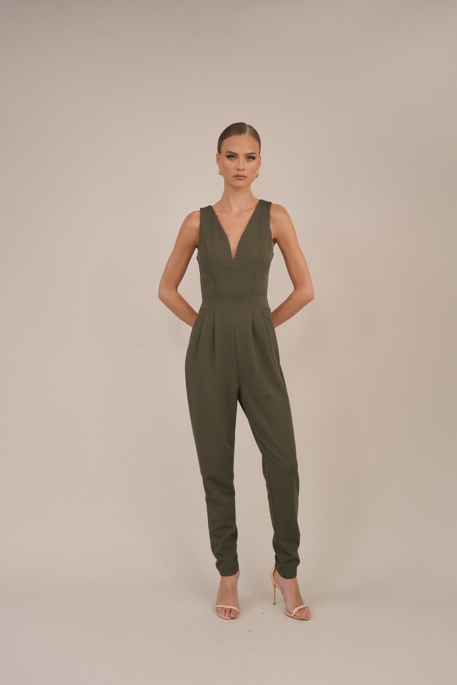 Комбинезон WAL G. Jumpsuit, Light Khaki/Khaki
Комбинезон WAL G. Jumpsuit, Light Khaki/Khaki