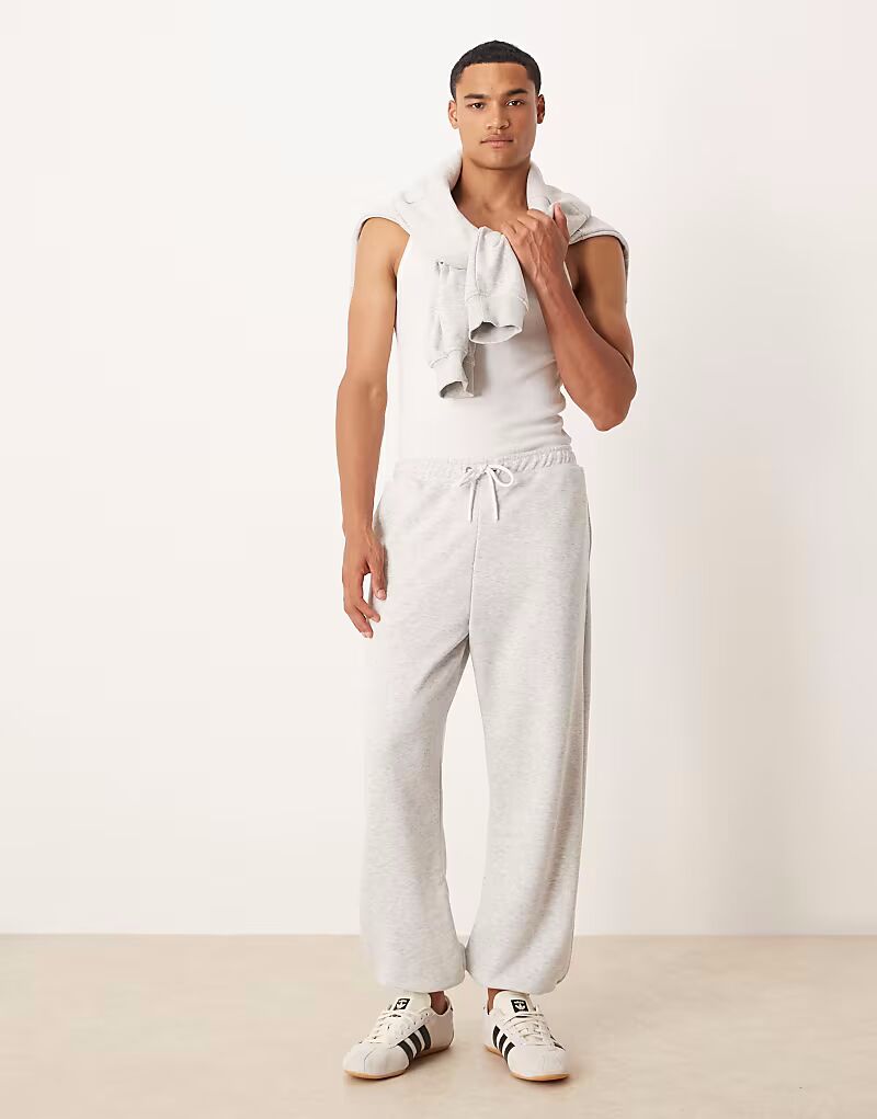 Зауженные книзу брюки-джоггеры серого меланжевого цвета Asos Design
Зауженные книзу брюки-джоггеры серого меланжевого цвета Asos Design