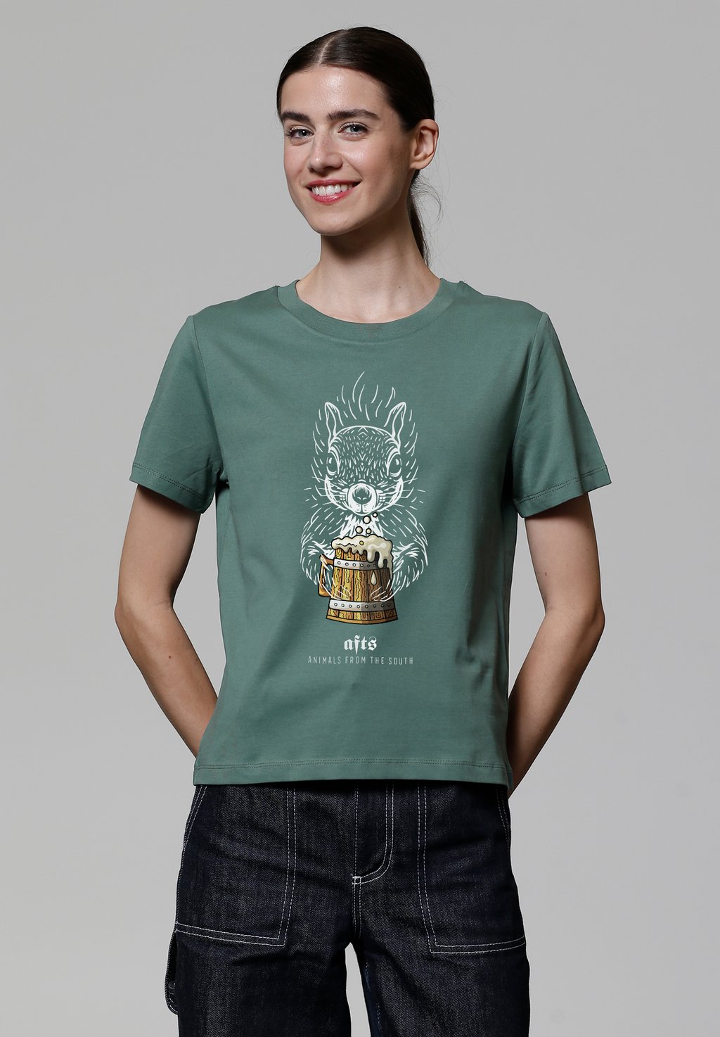 Футболка с принтом AFTS EICHHÖRNCHEN watapparel, темно-зеленый
Футболка с принтом AFTS EICHHÖRNCHEN watapparel, темно-зеленый