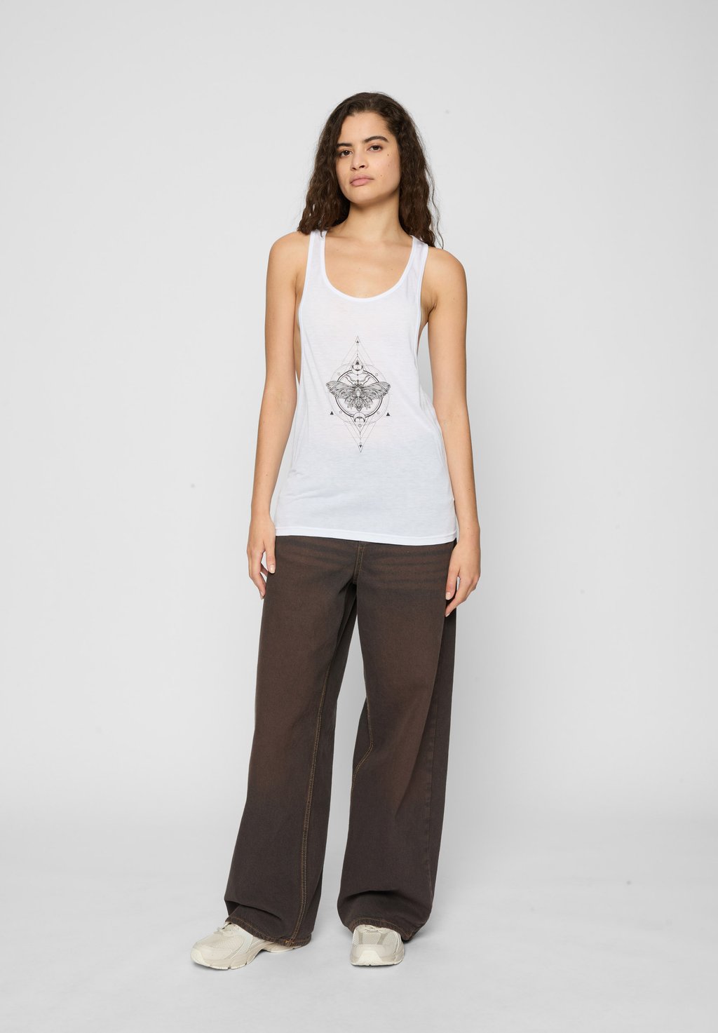 Топ Mister Tee, белый
Топ Mister Tee, белый