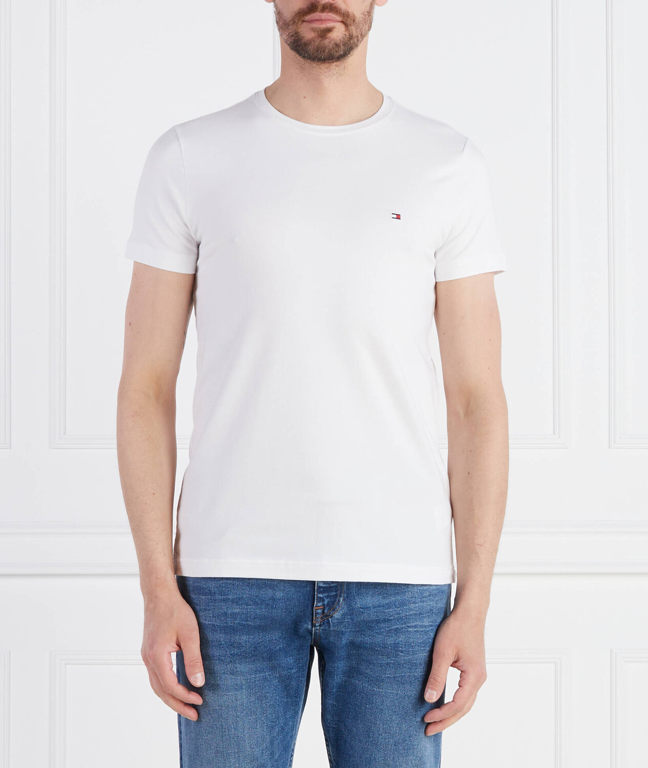 Футболка Tommy Hilfiger Slim Fit, белый 
Футболка Tommy Hilfiger Slim Fit, белый