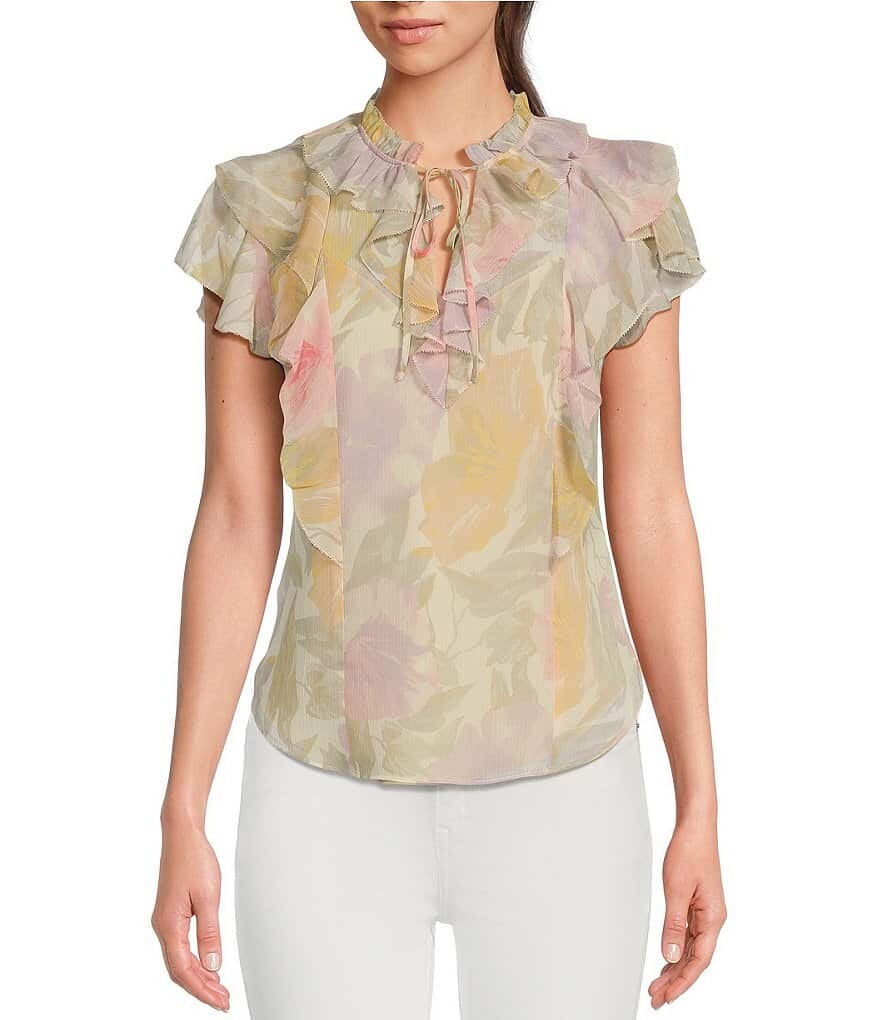 Lauren Ralph Lauren Petite Size Мятая блузка из жоржета с цветочным принтом и v-образным вырезом с оборками и короткими рукавами, мультиколор
Lauren Ralph Lauren Petite Size Мятая блузка из жоржета с цветочным принтом и v-образным вырезом с оборками и короткими рукавами, мультиколор