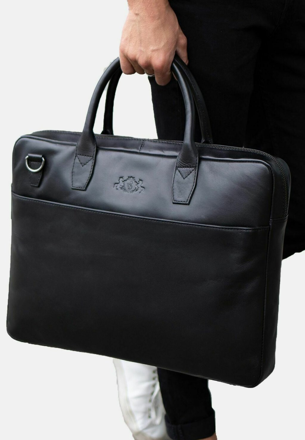 Сумка для ноутбука SLIM BUSINESS 15" BOSTON SID & VAIN, цвет schwarz
Сумка для ноутбука SLIM BUSINESS 15" BOSTON SID & VAIN, цвет schwarz