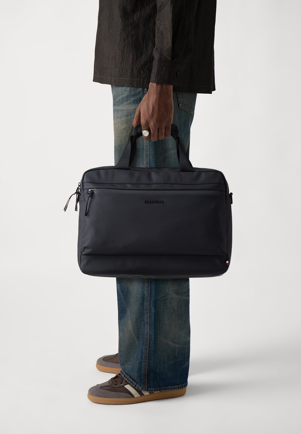 Сумка для ноутбука COMPUTER BAG Tommy Hilfiger, черный
Сумка для ноутбука COMPUTER BAG Tommy Hilfiger, черный