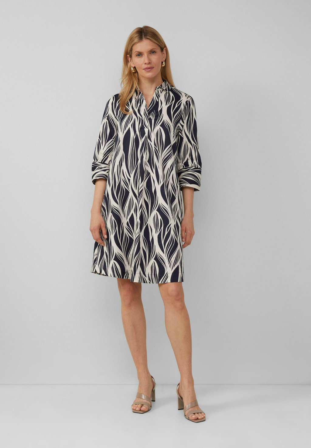 Повседневное платье s.Oliver BLACK LABEL, синий
Повседневное платье s.Oliver BLACK LABEL, синий