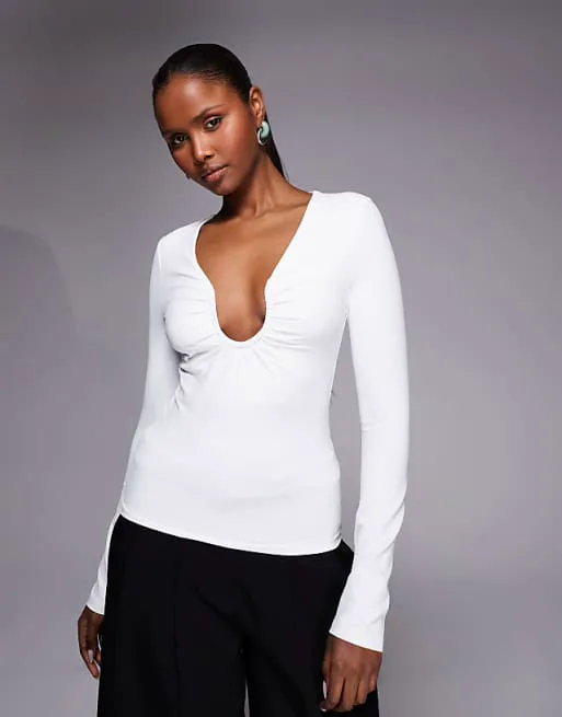 Белый полиамидный топ с U-образным вырезом и длинными рукавами ASOS DESIGN
Белый полиамидный топ с U-образным вырезом и длинными рукавами ASOS DESIGN