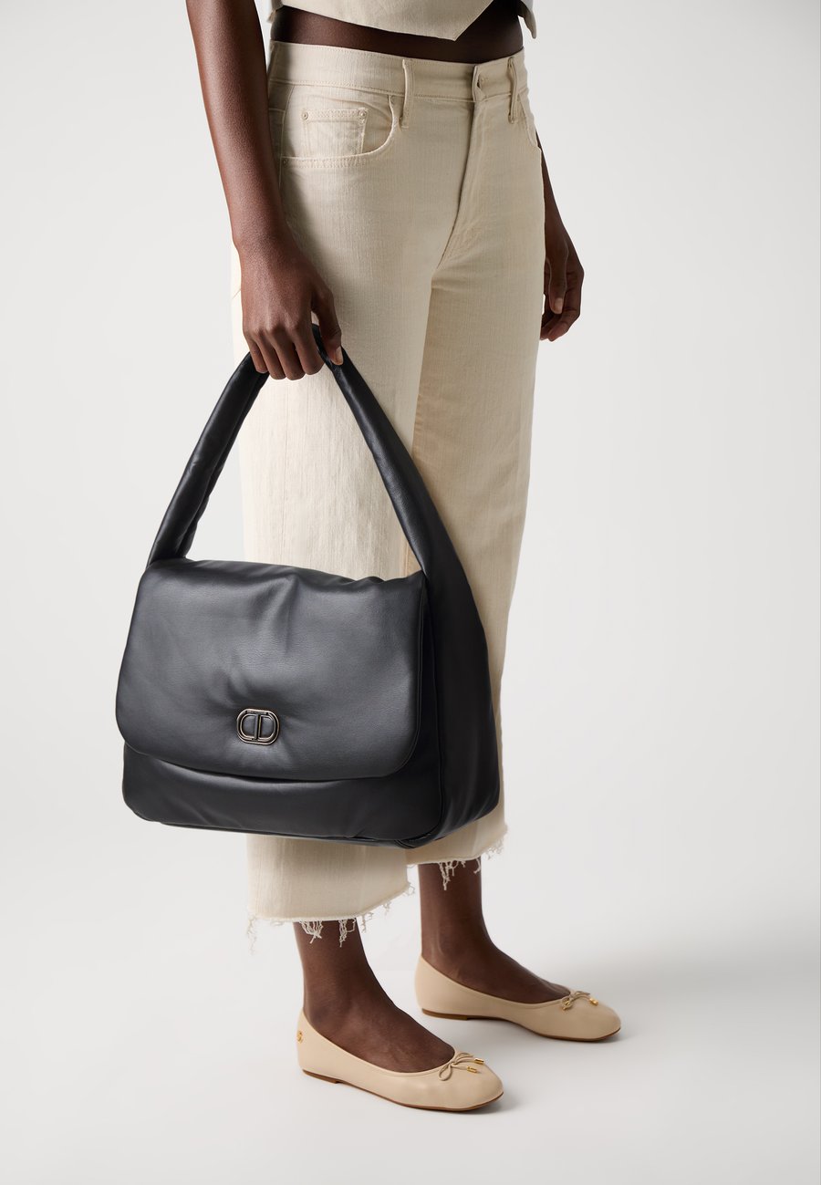 Сумка TWINSET BAG, Nero/Black
Сумка TWINSET BAG, Nero/Black