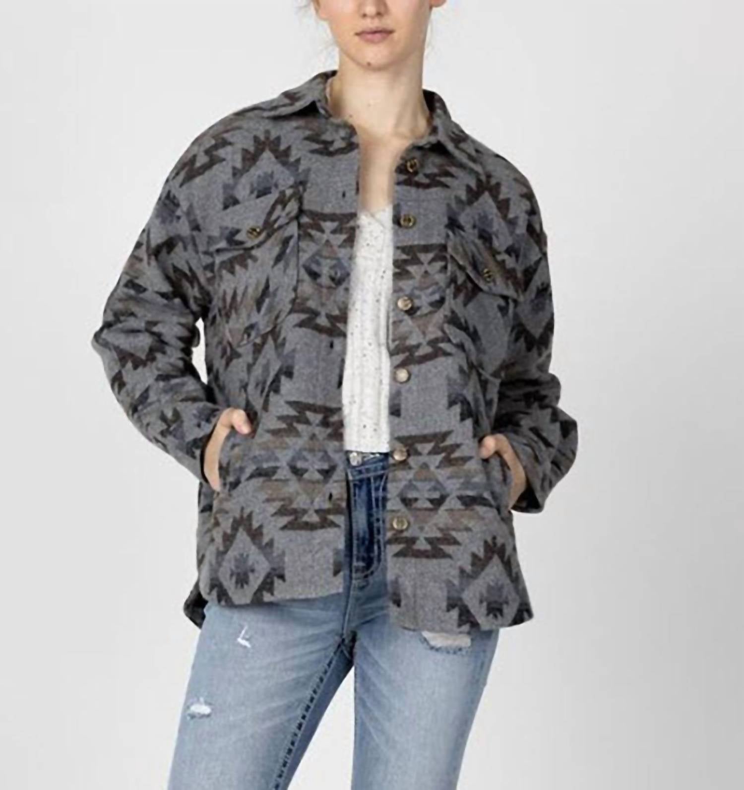 Ацтекская рубашка-куртка в сером цвете с разноцветным узором Miss Me, серый/мультиколор
Ацтекская рубашка-куртка в сером цвете с разноцветным узором Miss Me, серый/мультиколор