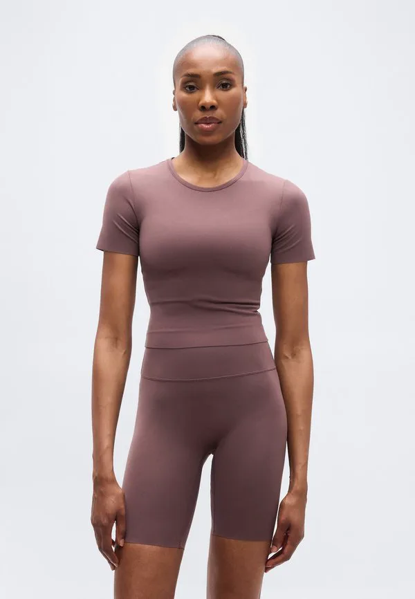 Спортивная футболка zenvy Nike Performance, Tattoo/White, Белый, Спортивная футболка zenvy Nike Performance, Tattoo/White
Спортивная футболка zenvy Nike Performance, Tattoo/White, Белый, Спортивная футболка zenvy Nike Performance, Tattoo/White