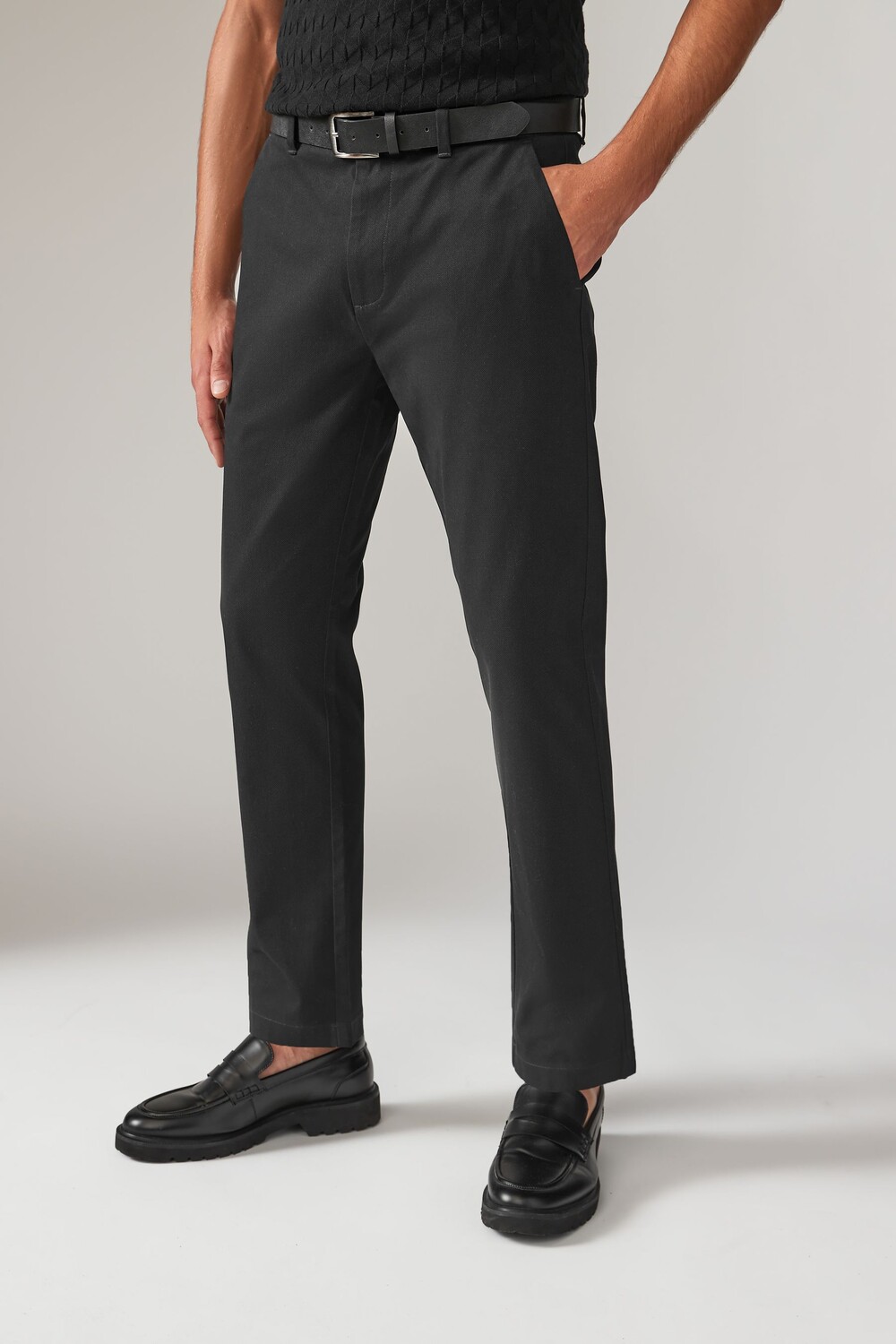 Мягкие брюки чиносы с принтом и поясом Next, черный
Мягкие брюки чиносы с принтом и поясом Next, черный